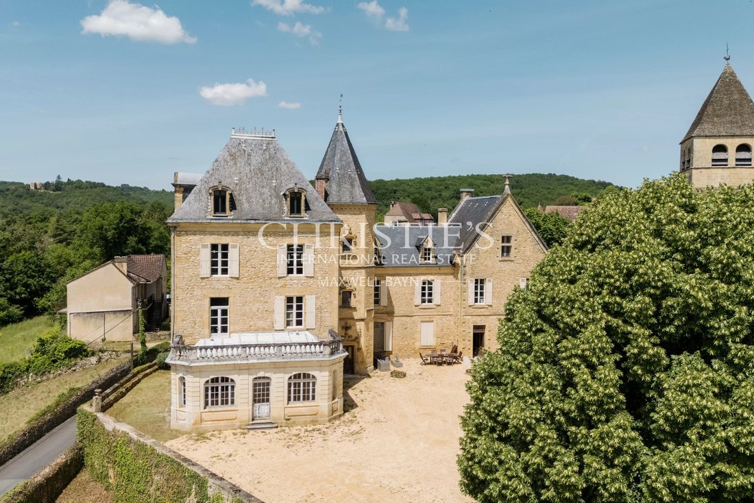 Schloss in Le Pontet-La Plane, Sarlat-la-Canéda, Frankreich 1 - 17859203