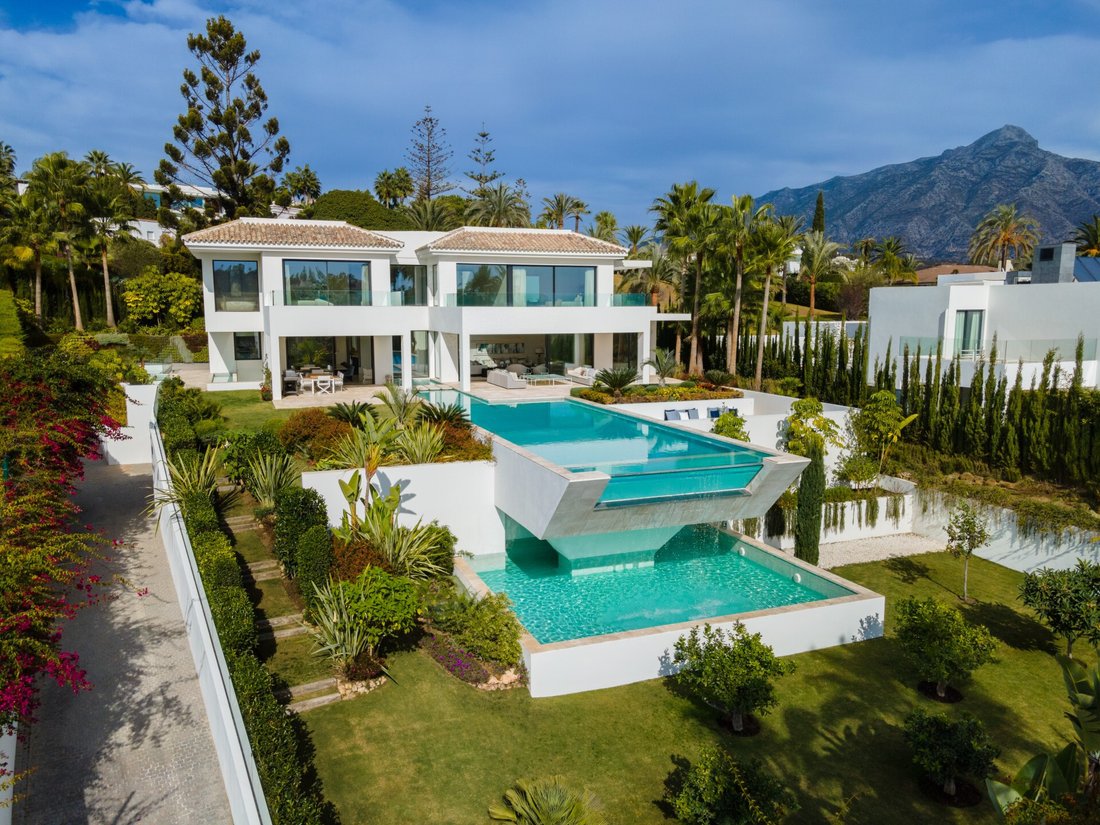 Villa in Nueva Andalucia, Marbella, Spain 1 - 17928365