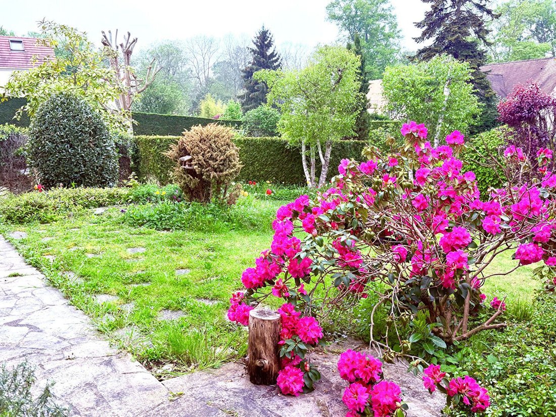 House in L'Étang-la-Ville, Ile-de-France, France 2 - 16099658