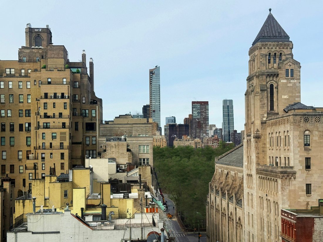 Co Op in New York, New York, United States 2 - 17063775