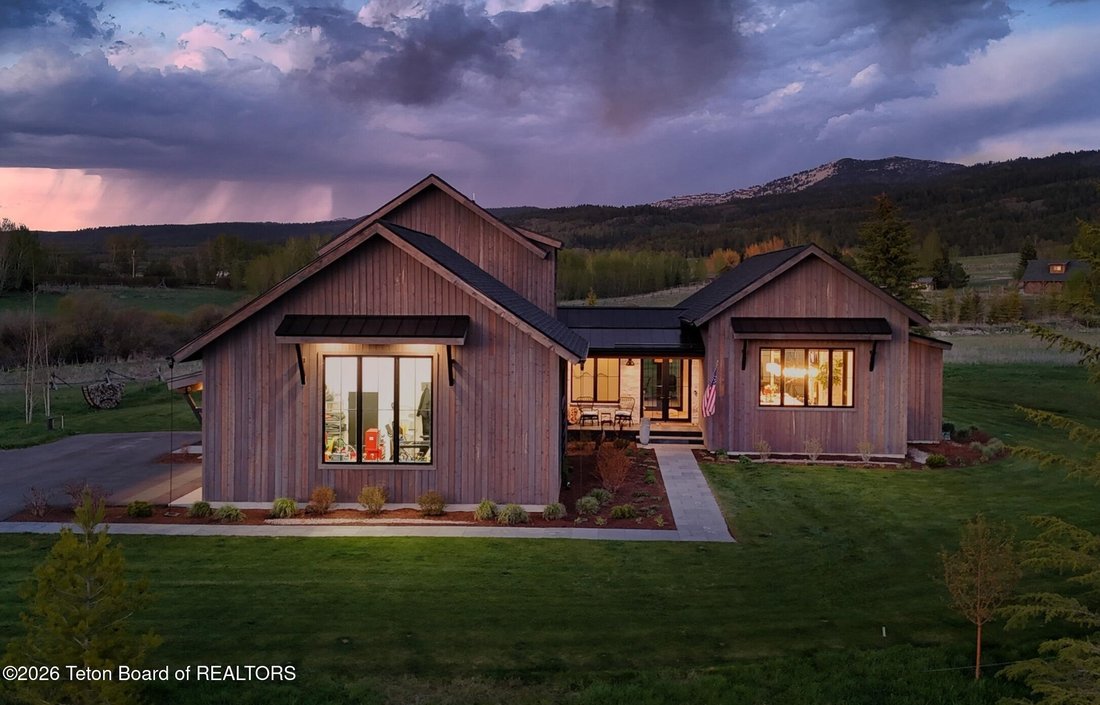 House in Alta, Wyoming, United States 3 - 17937517