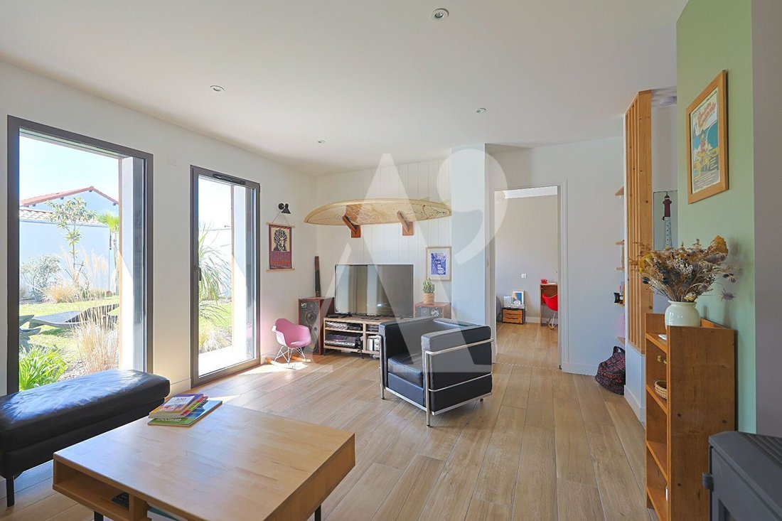 House in Saint-Palais-sur-Mer, Nouvelle-Aquitaine, France 5 - 15960939
