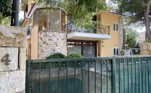 House in Thrakomakedones, Attica, Greece 1
