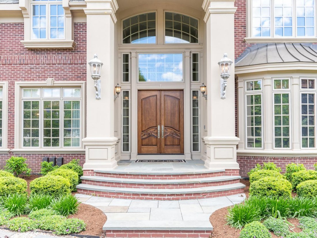 House in Campton Hills, Illinois, United States 2 - 17942647
