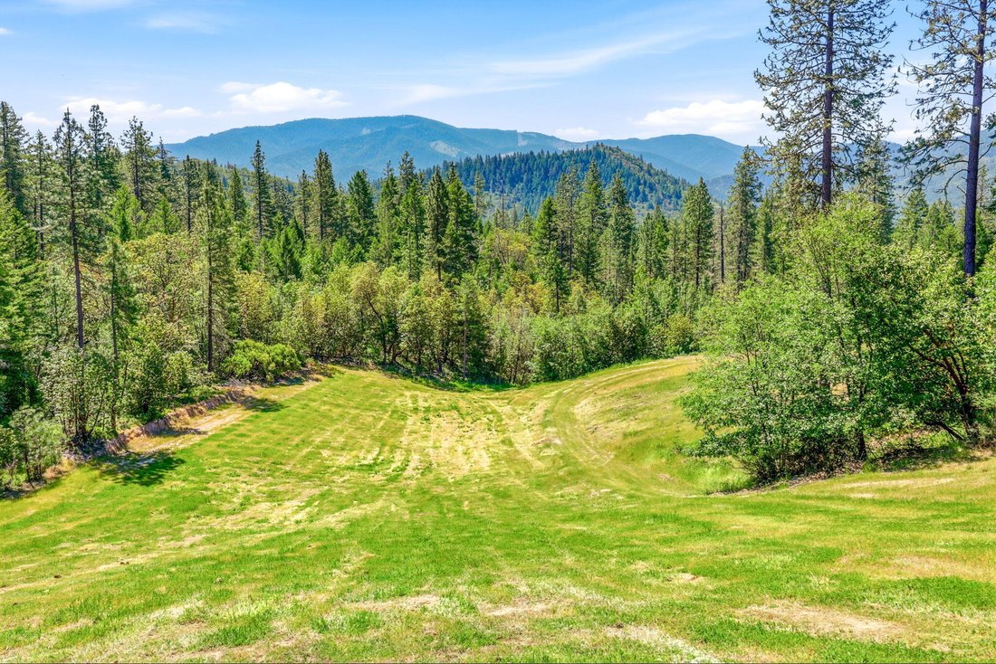 House in Grants Pass, Oregon, United States 3 - 17936695