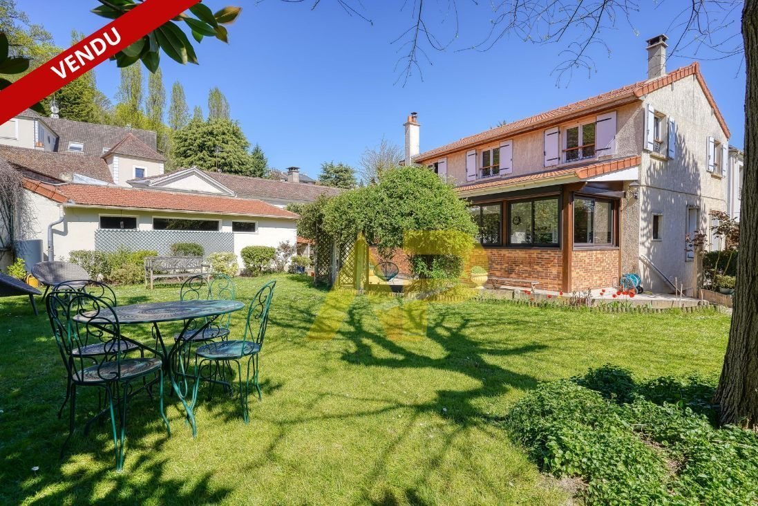 House in Anatole France, Le Plessis-Robinson, France 1 - 16066117
