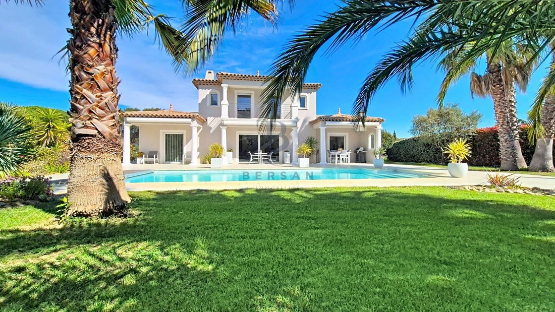 Villa in Le Dramont-Agay-Anthéor-Le Trayas, Saint-Raphaël, France 3 - 17524208