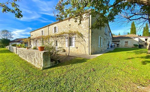 House in La Sauvetat-du-Dropt, Nouvelle-Aquitaine, France 1