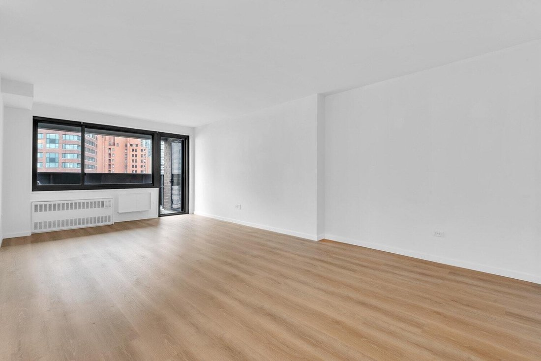 Co Op in New York, New York, United States 2 - 16747928