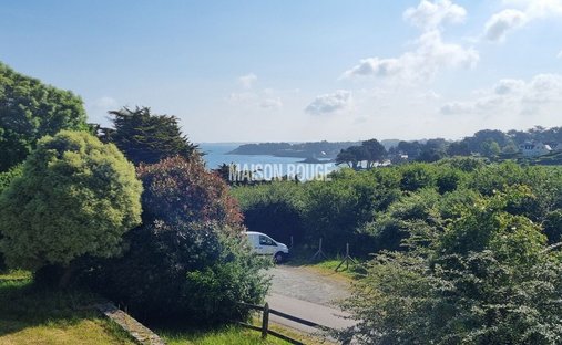 House in Saint-Lunaire, Brittany, France 1