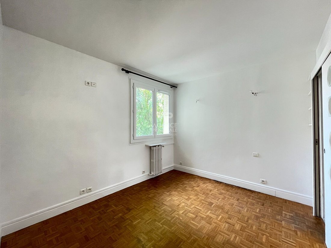 Apartment in Les Arcades, Viroflay, France 4 - 16711283