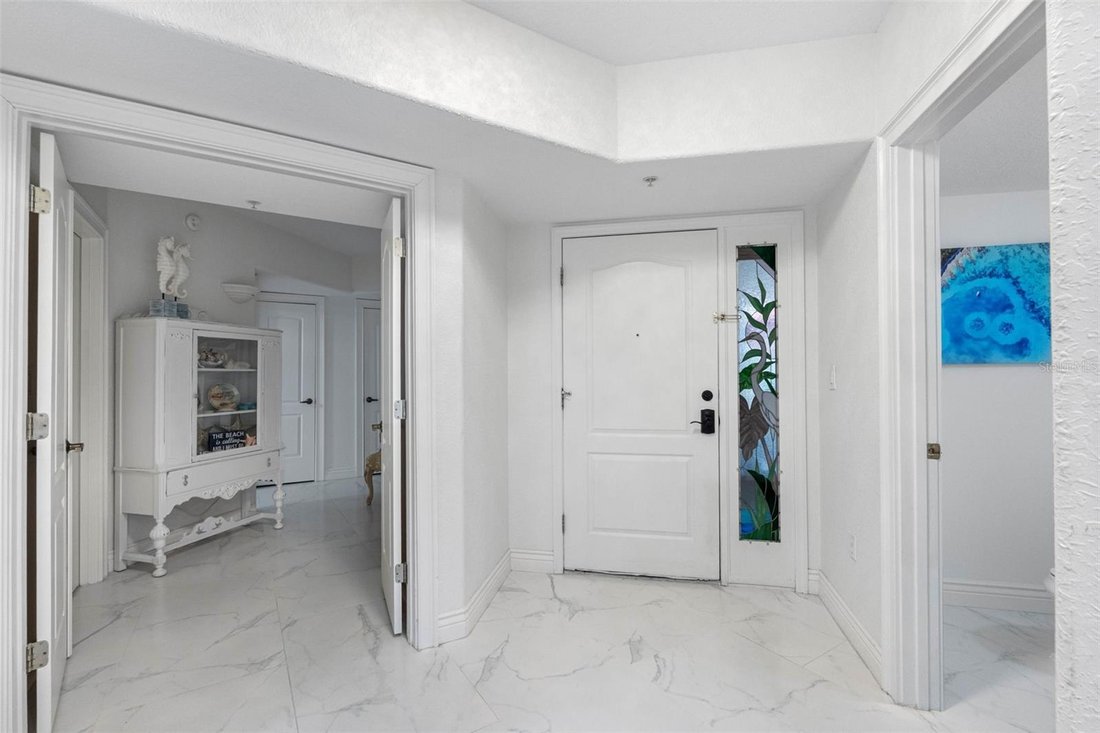 Condo in Treasure Island, Florida, United States 5 - 17928887
