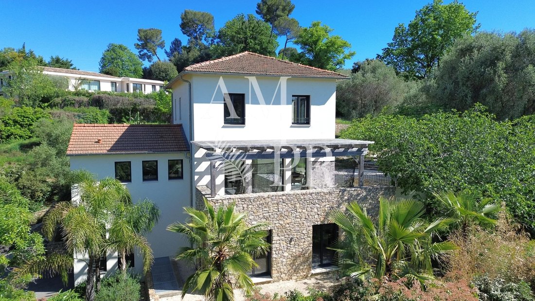 House in Mougins, Provence-Alpes-Côte d'Azur, France 1 - 17943626