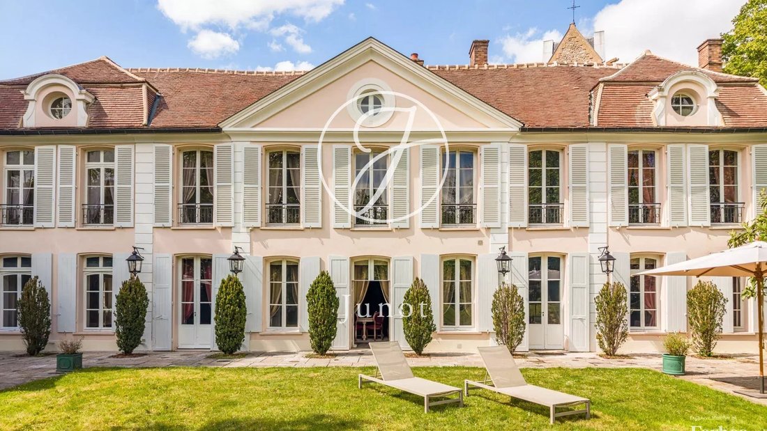 Castle in Maincy, Ile-de-France, France 2 - 17929455