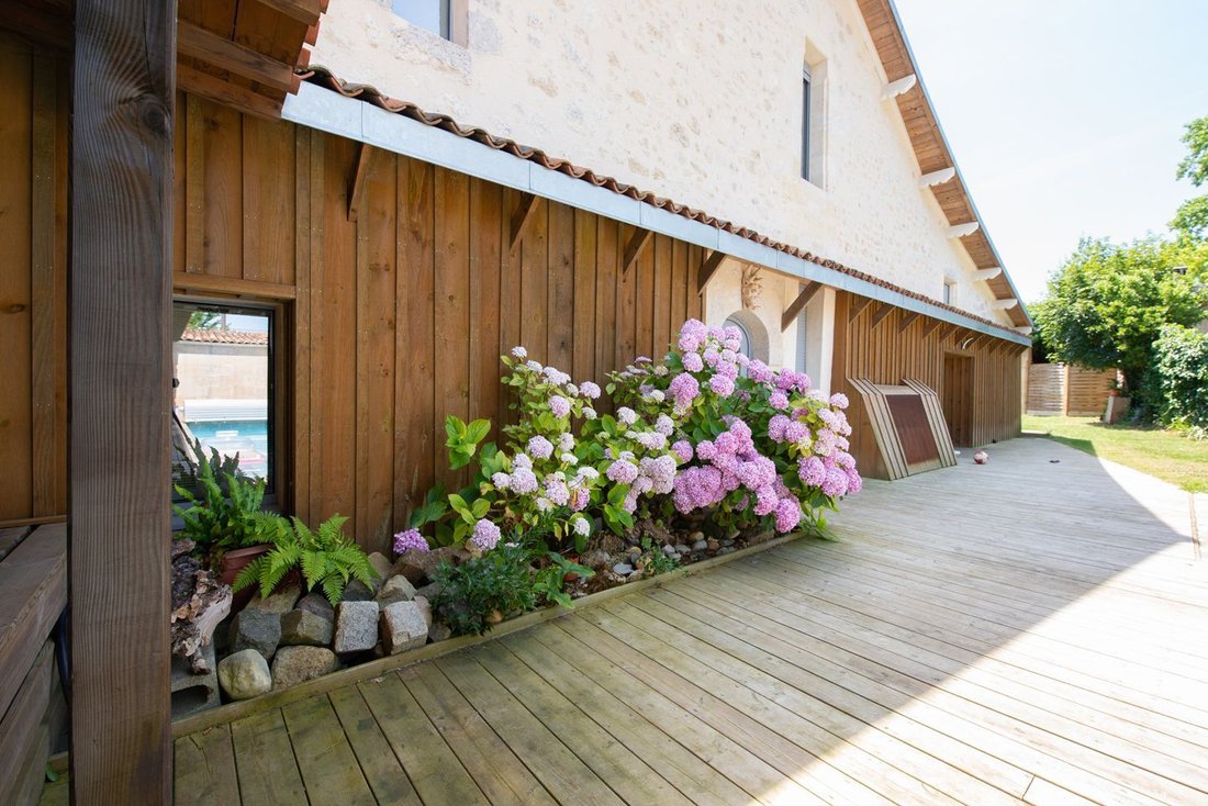 House in Saint-Caprais-de-Bordeaux, Nouvelle-Aquitaine, France 1 - 15959877