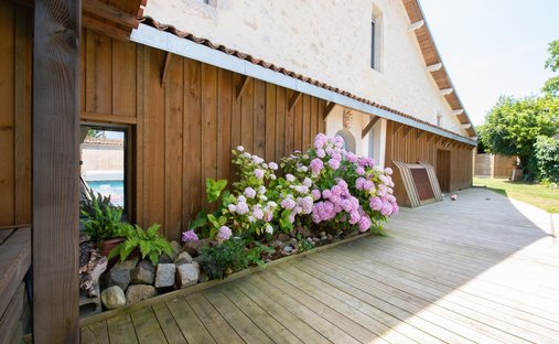 House in Saint-Caprais-de-Bordeaux, Nouvelle-Aquitaine, France 1