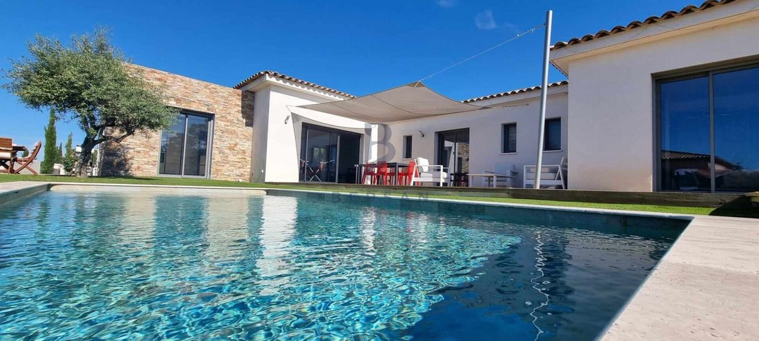Villa in Le Dramont-Agay-Anthéor-Le Trayas, Saint-Raphaël, France 2 - 16409818