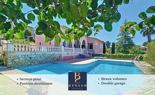Villa in Exterieurs, Frejus, France 1