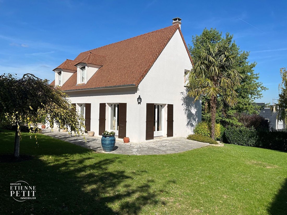 House in Forêt, Saint-Germain-en-Laye, France 3 - 16415846