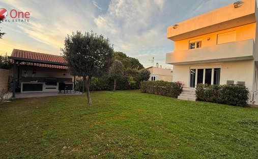 Villa in Kalyvia Thorikou, Attica, Greece 1