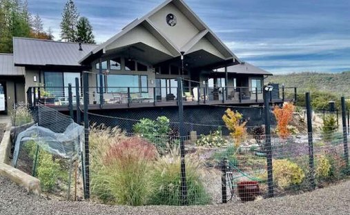 House in Eagle Point, Oregon, United States 1