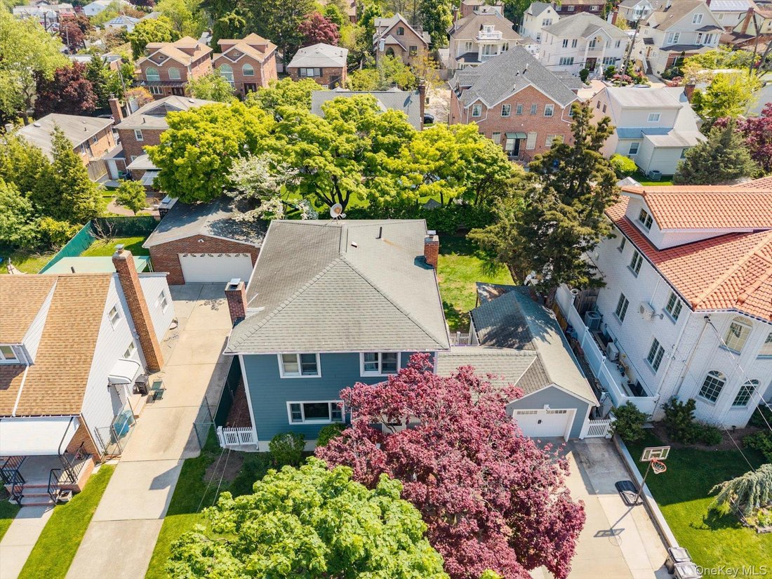House in New York, New York, United States 2 - 17938400
