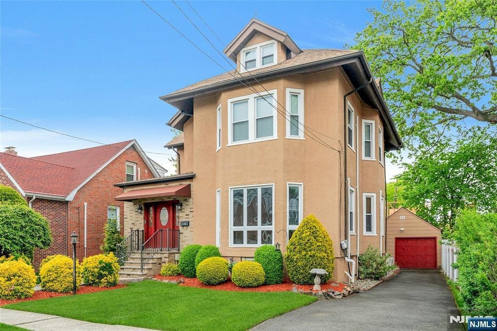 House in Fort Lee, New Jersey, United States 2 - 17929392
