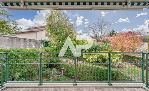 Apartment in Centre Ville, Rueil-Malmaison, France 1