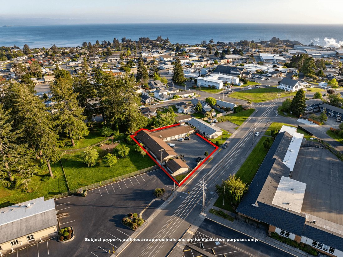 Brookings, Oregon, United States 1 - 17936787
