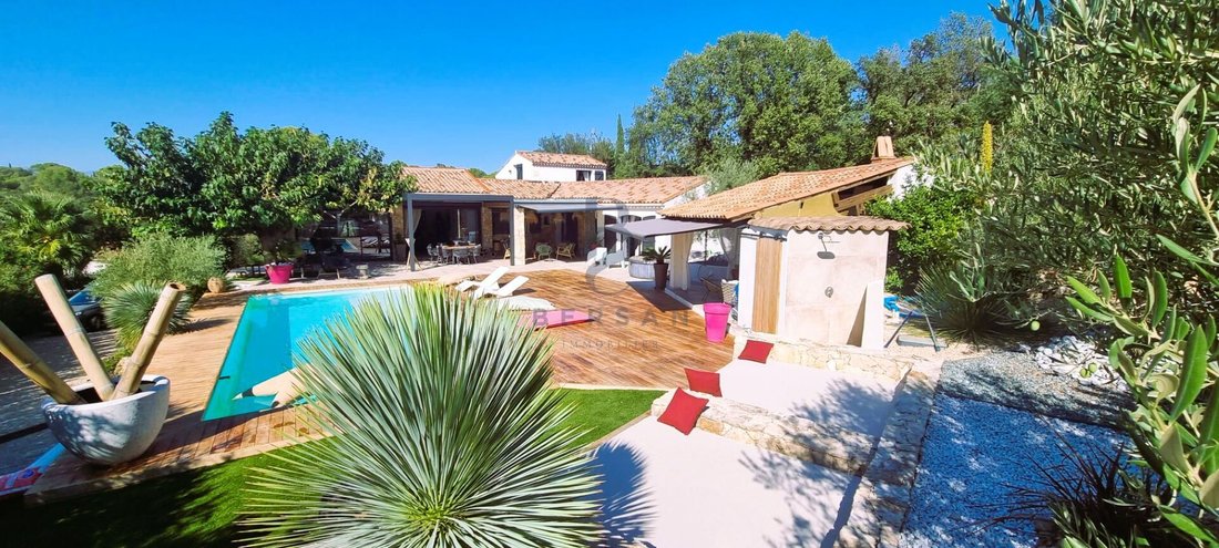 Villa in Exterieurs, Frejus, France 3 - 17103986
