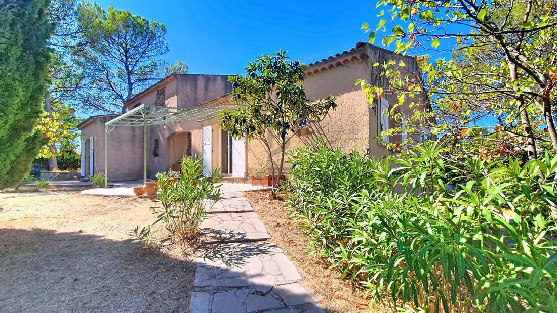 Villa in Le Dramont-Agay-Anthéor-Le Trayas, Saint-Raphaël, France 4 - 16409830