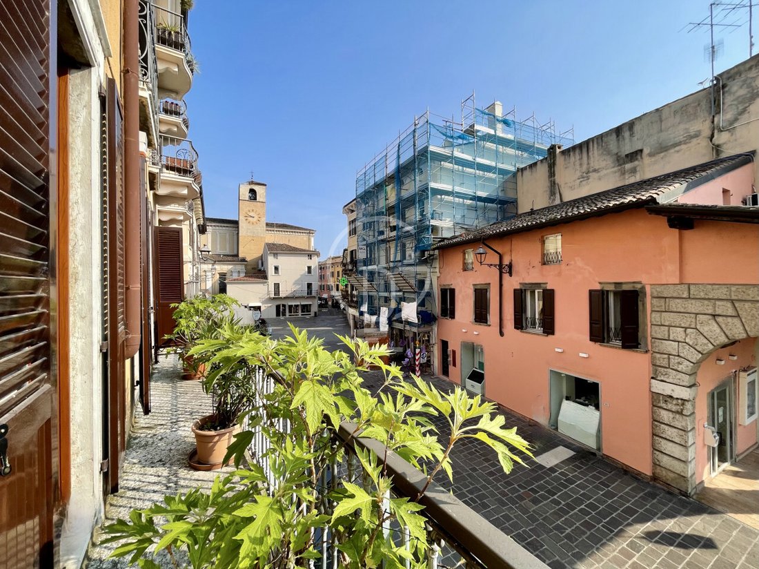 Apartment in Desenzano Centro, Desenzano del Garda, Lombardy 5 - 17931314