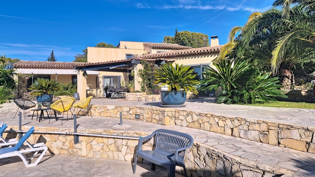 Villa in Le Dramont-Agay-Anthéor-Le Trayas, Saint-Raphaël, France 5 - 16409810