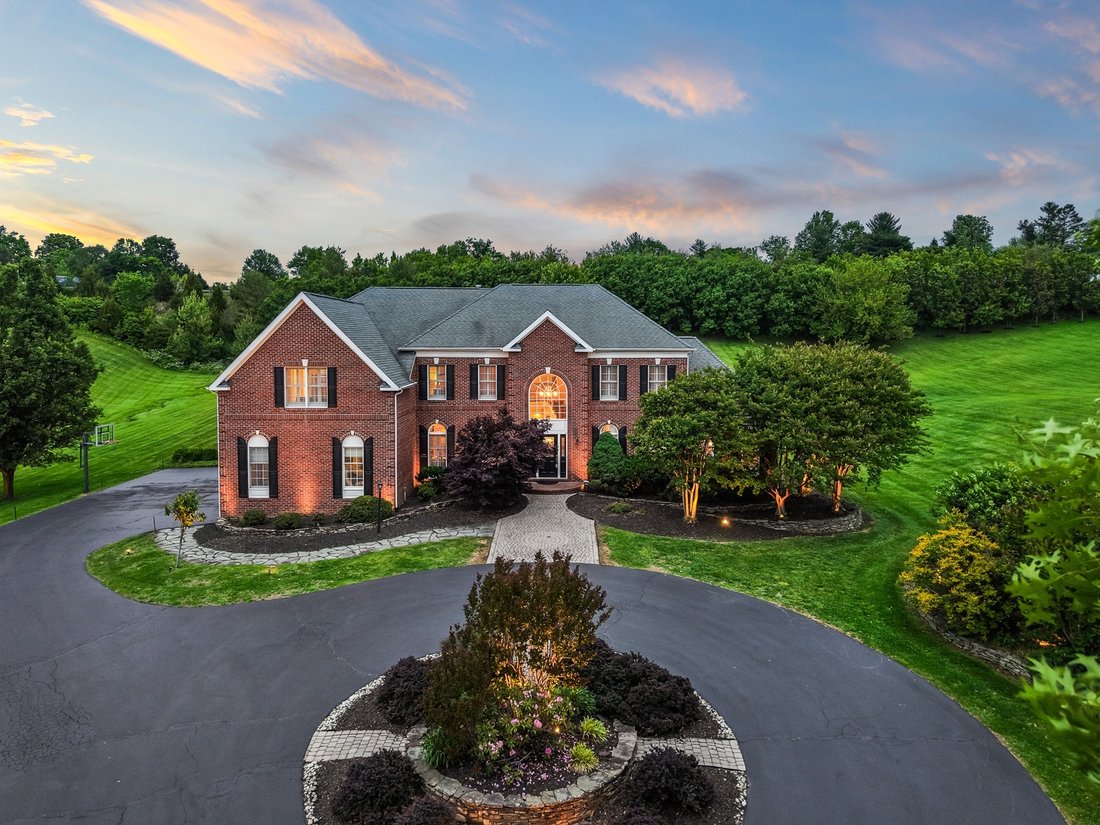 House in Leesburg, Virginia, United States 1 - 17939565