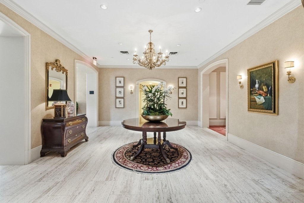 Condo in Boston, Massachusetts, United States 3 - 17937652