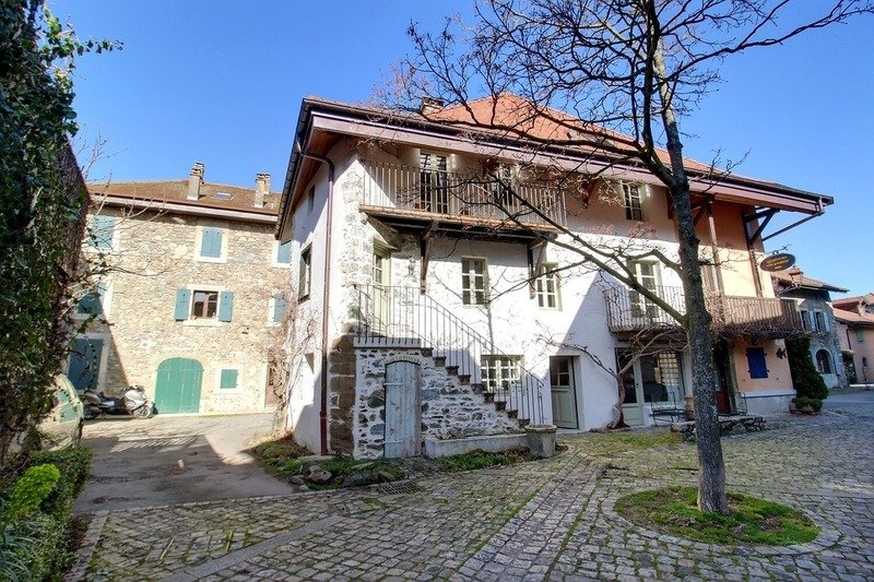 House in Nernier, Auvergne-Rhône-Alpes, France 1 - 17930436