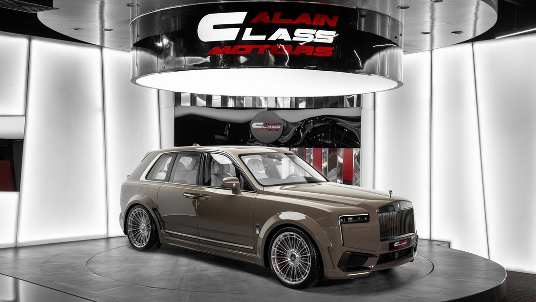 Suv in Dubai, United Arab Emirates 1 - 17938811