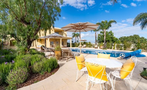 Villa in Olhos de Agua, Algarve, Portugal 1