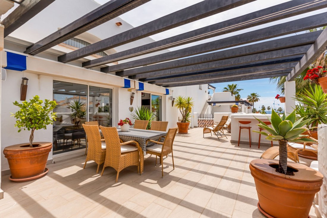 Penthouse in San Pedro de Alcantara, Andalusia, Spain 2 - 17942863