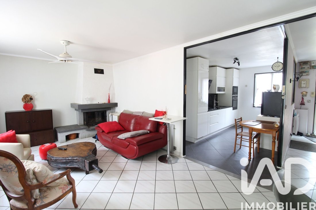 House in Les Champs Guillaume, Cormeilles-en-Parisis, France 3 - 17944238
