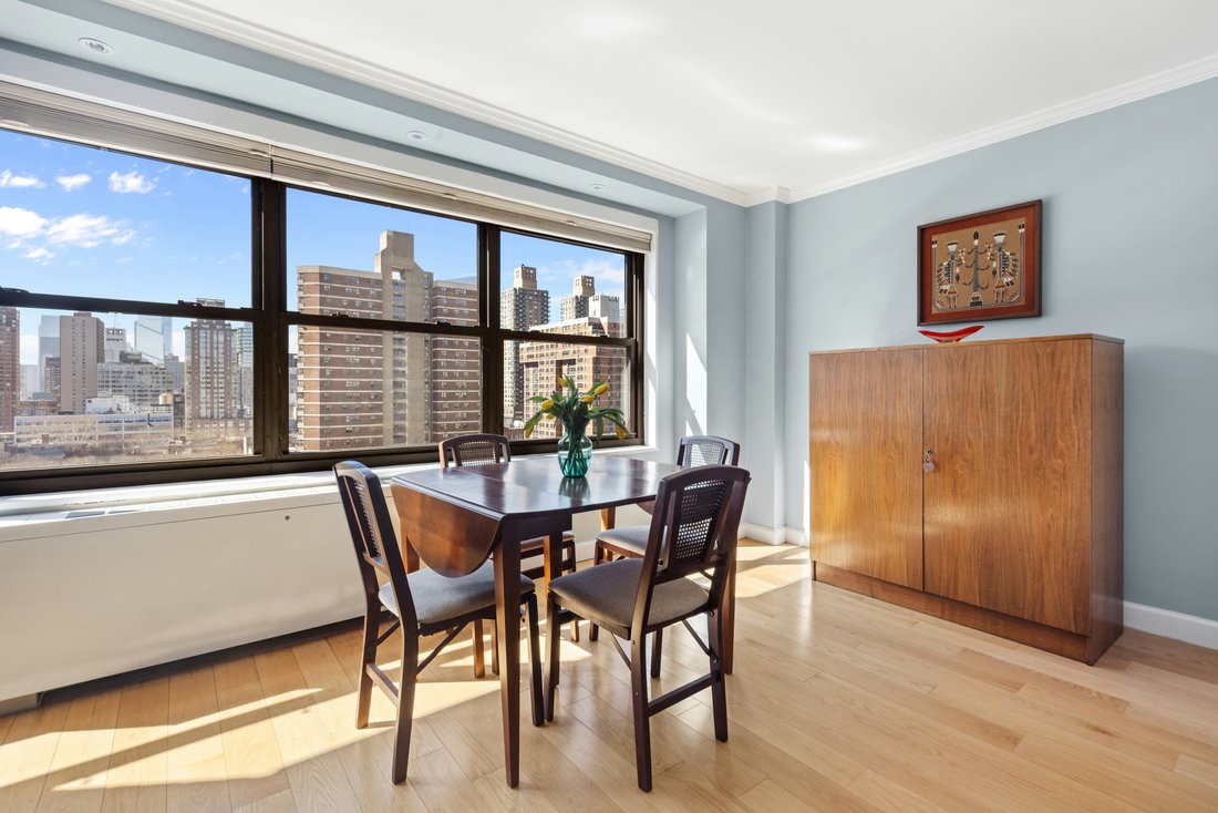 Co Op in New York, New York, United States 2 - 17400152