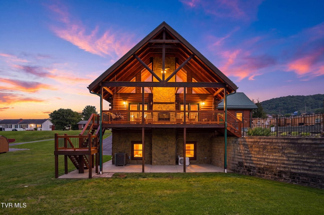 House in Elizabethton, Tennessee, United States 1 - 17945386