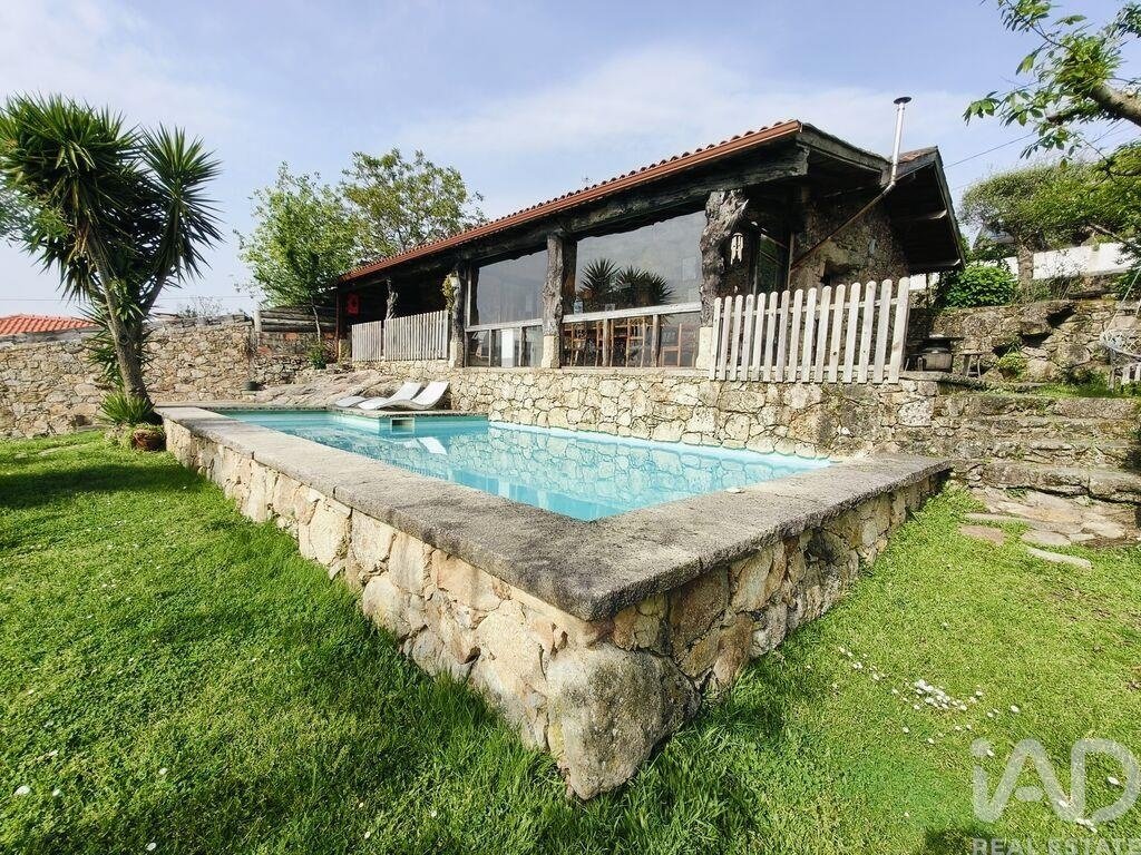 Townhouse in Vila Nova de Cerveira, Viana do Castelo District, Portugal 1 - 17943068