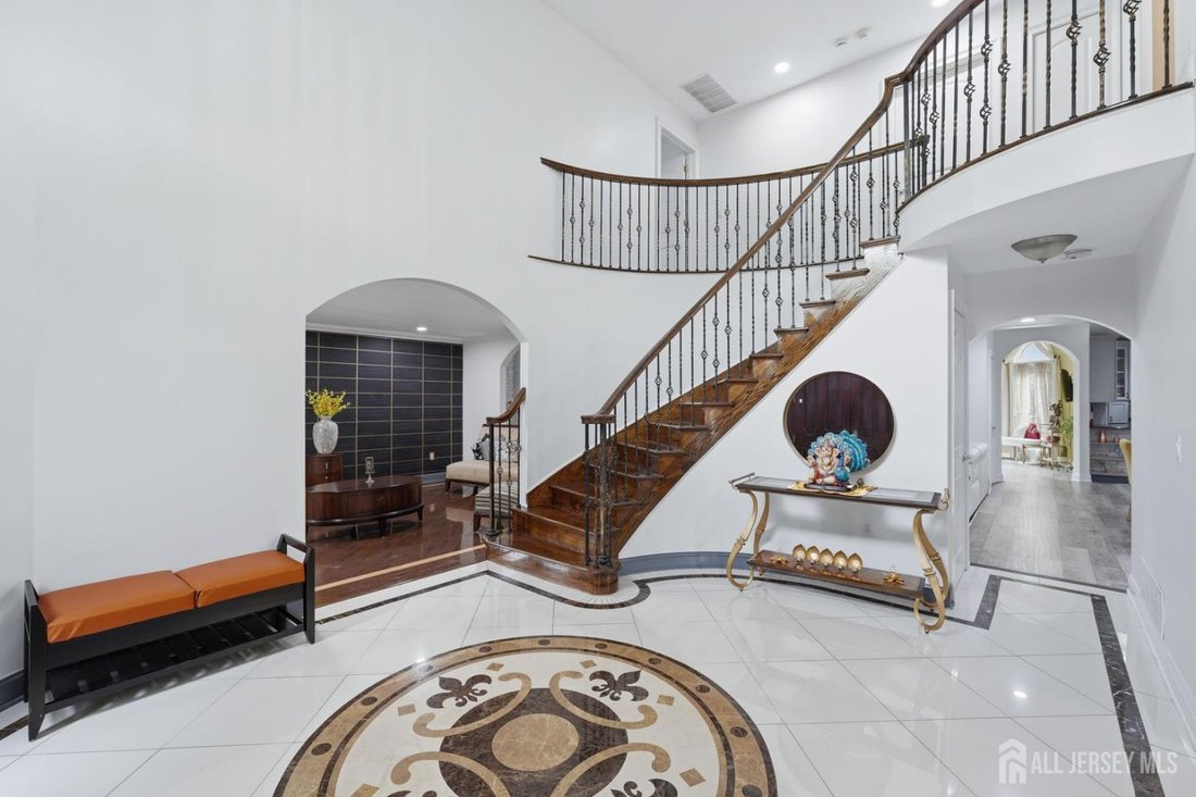 House in Metuchen, New Jersey, United States 3 - 17938361