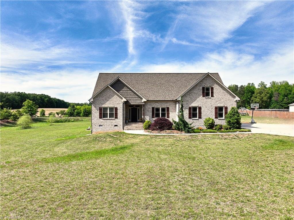House in Stokesdale, North Carolina, United States 1 - 17942307
