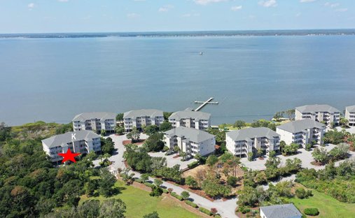 Condo in Emerald Isle, North Carolina, United States 1