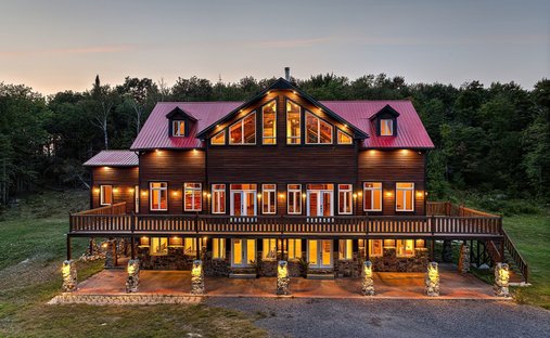 House in Saint-Calixte, Quebec, Quebec, Canada 1