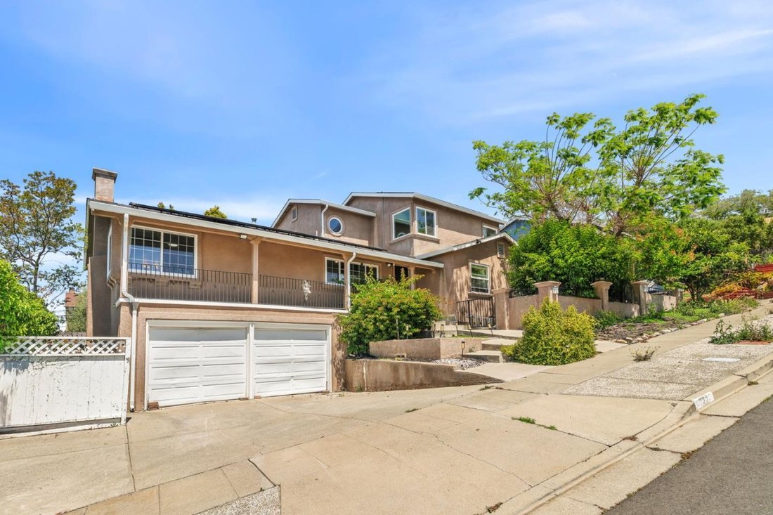 House in Hayward, California, United States 1 - 17352116