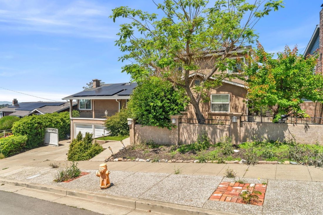 House in Hayward, California, United States 4 - 17352116