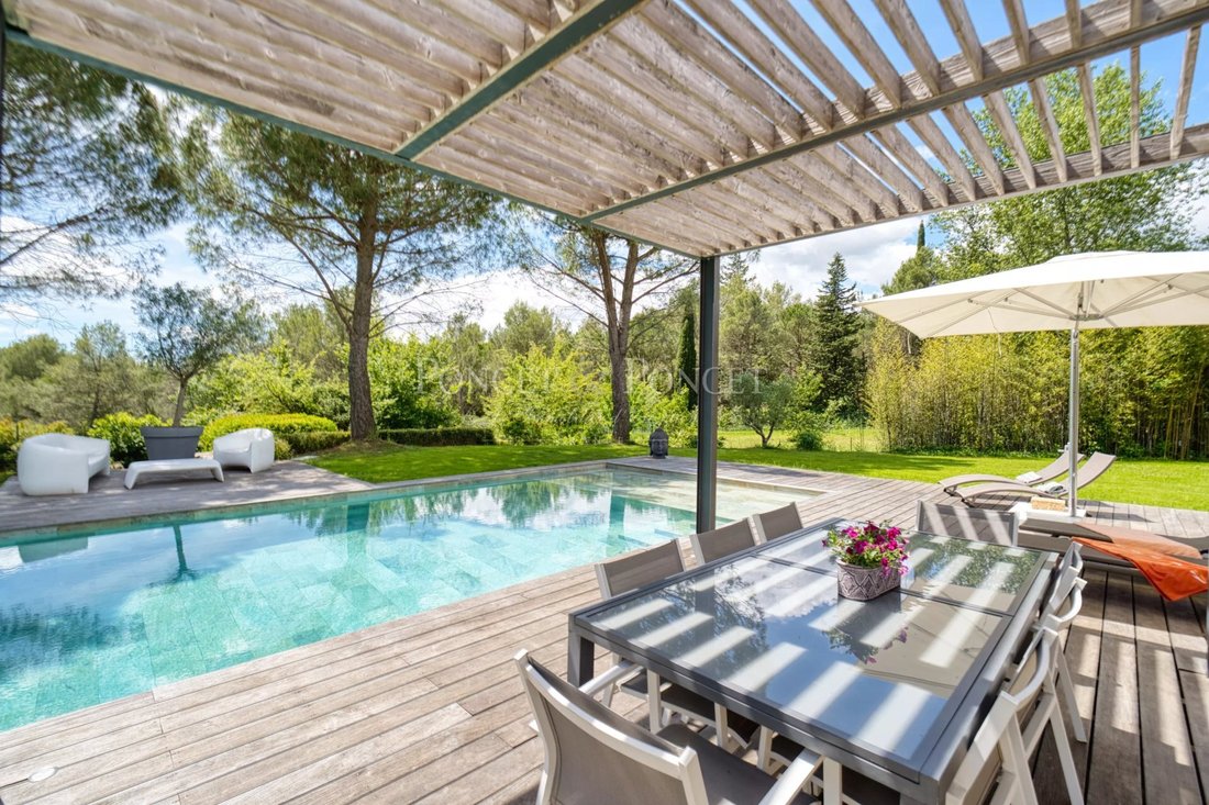 Villa in Centre Ville, Castries, France 2 - 17938326